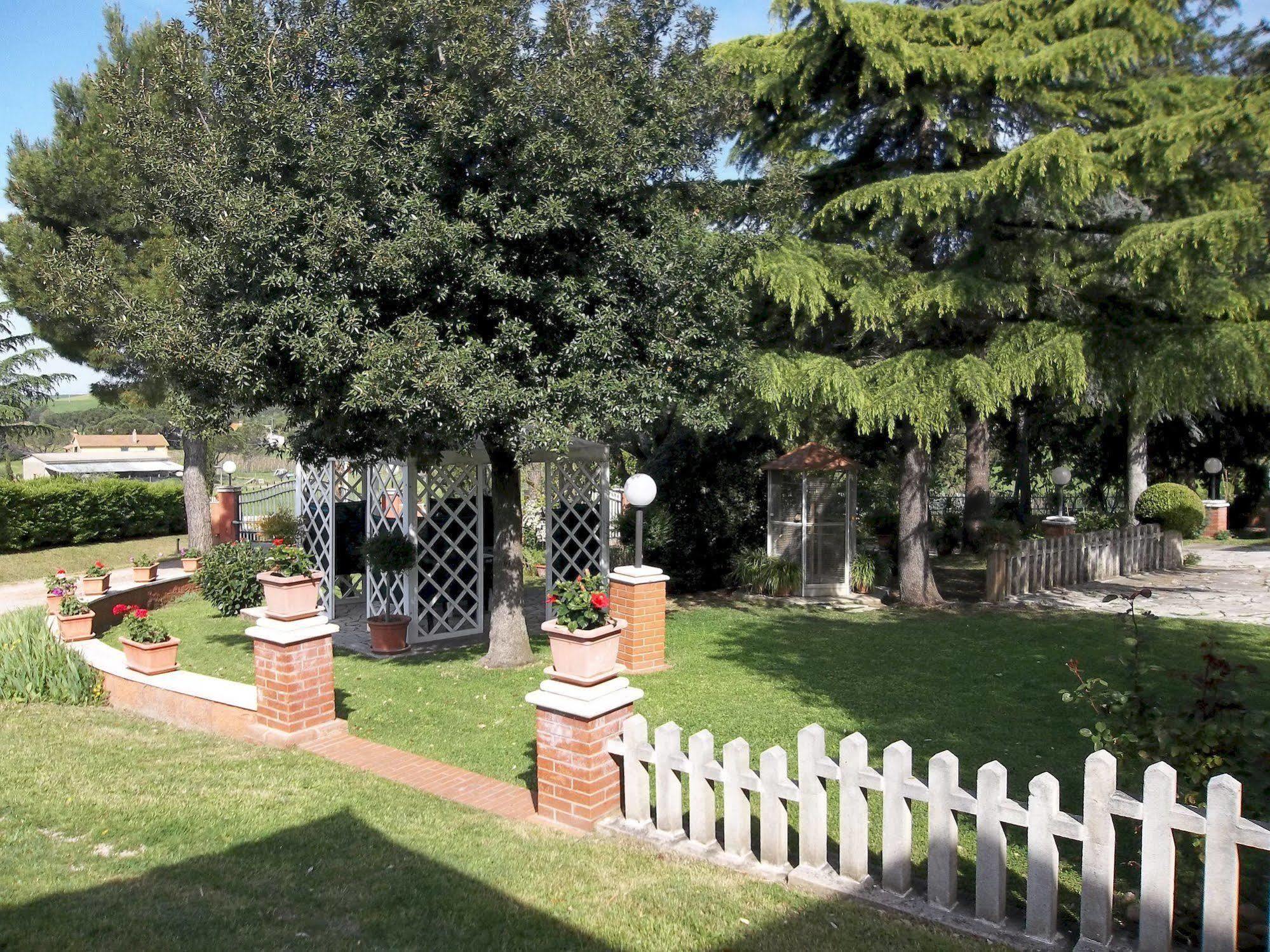 Agriturismo Galeazzi Marsiliana Bagian luar foto
